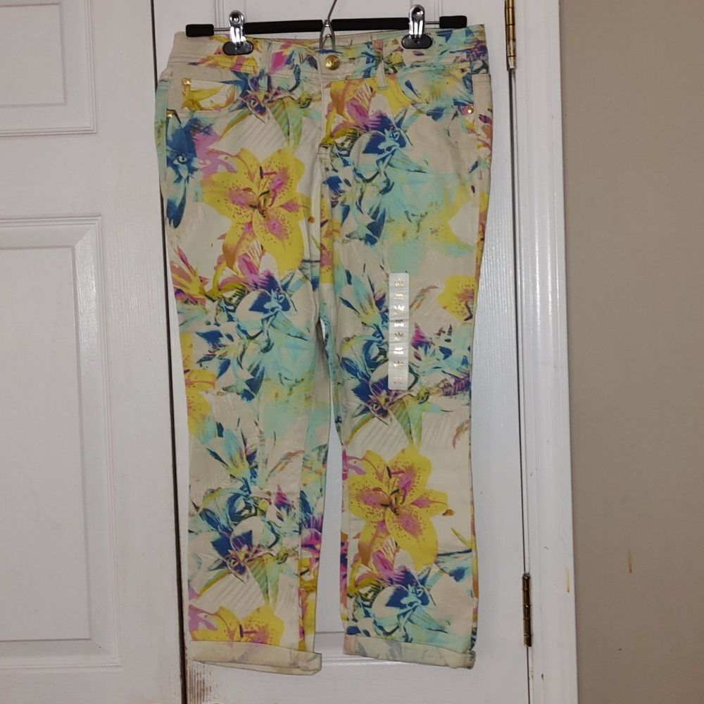 Nicki Minaj  floral print capris  Sz Junior 9/10